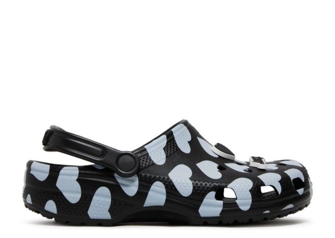 Awake NY x Classic Clog „Home Is Where The Heart Is – Schwarz“