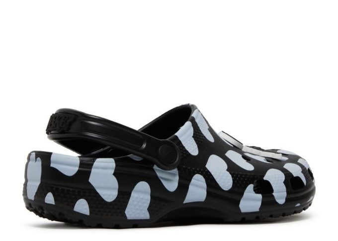 Awake NY x Classic Clog „Home Is Where The Heart Is – Schwarz“