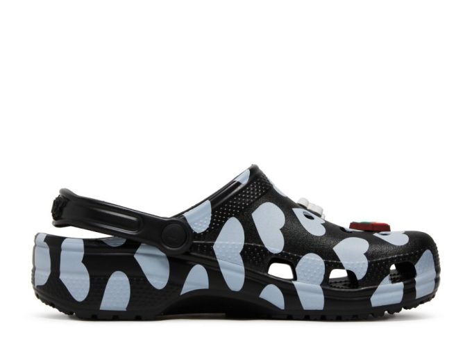 Awake NY x Classic Clog „Home Is Where The Heart Is – Schwarz“
