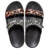Crocs Classic Clog Cozy Unisex Schwarze Mehrfarbige Hausschuhe „Schwarz“ 207847-0C4