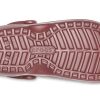Crocs Classic Clog Sports Unisex-Sandalen in Weinrot, 203591-60U