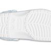Crocs Classic Duke Print Clogs „Blau Weiß“ 210003-4OX