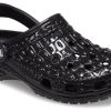 Crocs Classic Metallic Crocskin Clogs „Schwarz“ 209093-040