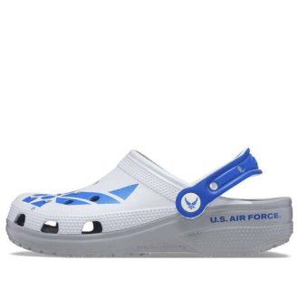 Crocs Classic US Air Force Clogs „Weiß Blau Grau“ 207752