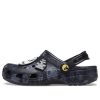Crocs Disney x Klassischer Clog „Der Albtraum vor Weihnachten“ 206912-90H