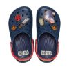 Crocs (GS) Jujutsu Kaisen Classic Clogs „Blau Rot“ 208807-410