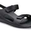 Crocs Swiftwater Light Cozy Sports Schwarze Sandalen 206526-060