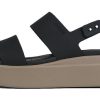 Crocs (WMNS) Brooklyn Schwarze Sandalen mit dicker Sohle „Schwarz“ 206453-07H