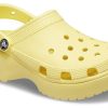 Crocs (WMNS) Classic Clog Sportsandalen „Gelb“ 206750-7HD