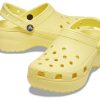 Crocs (WMNS) Classic Clog Sportsandalen „Gelb“ 206750-7HD