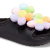 Crocs (WMNS) Classic Cozy Daisy Clogs „Schwarz Multi“ 209240-001