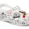 Crocs (WMNS) Cruella 2 x Klassischer Clog „Stay Weird“ 207402-100