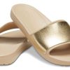 Crocs (WMNS) Sloane Shine Low Slide Minimalistische, lässige, flache Hausschuhe in Braungoldfarbe „Brown Gold“ 206921-212