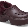 Crocs (WMNS) Stomp Lined Clogs „Dunkle Kirsche“ 208546-6WD