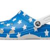 Crocs (WMNS) USA Musterdruck Leichte, gemütliche Sandalen Blau Rot 205974-94S