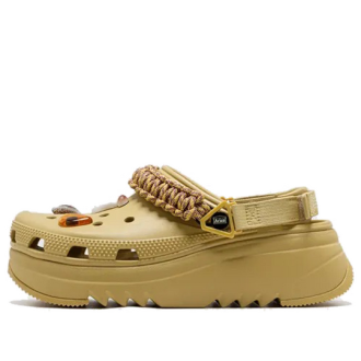 Crocs x Aries Classic Hiker Xscape Clog „Desert Grass“ 208683-76A