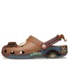 Crocs x Cars Klassischer Clog „Mater“ 209371-0DA