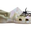 Crocs x Casestudy Classic Clogs „Weiß Multi“ 208213