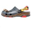 Crocs x Jurassic World All-Terrain-Clogs „Vorsicht, lebender Dinosaurier“ 207968-0IE