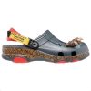 Crocs x Jurassic World All-Terrain-Clogs „Vorsicht, lebender Dinosaurier“ 207968-0IE