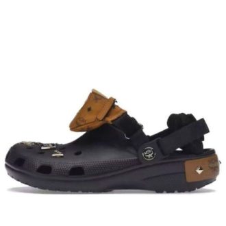 Crocs x MCM Classic Clogs „Schwarzbraun“ 207692-001