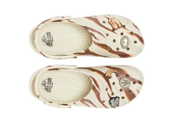 Jurassic World x Classic Clog „Bone“
