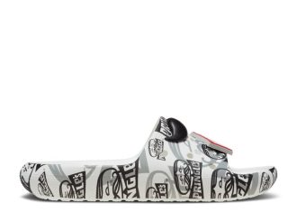 Pringles x Classic Slide V2 „Heritage Pringles Print“