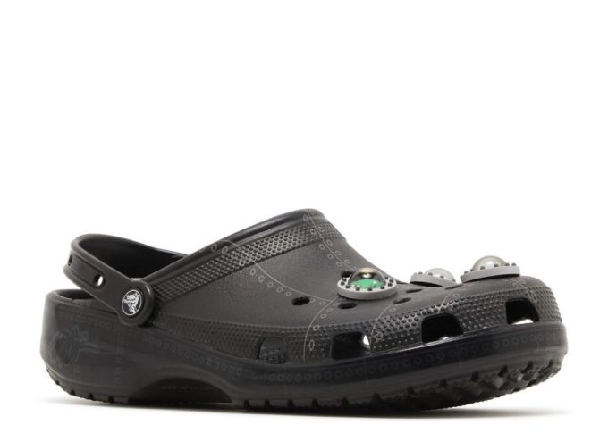 Ron English x Classic Clog „Area 54 – Schwarz“